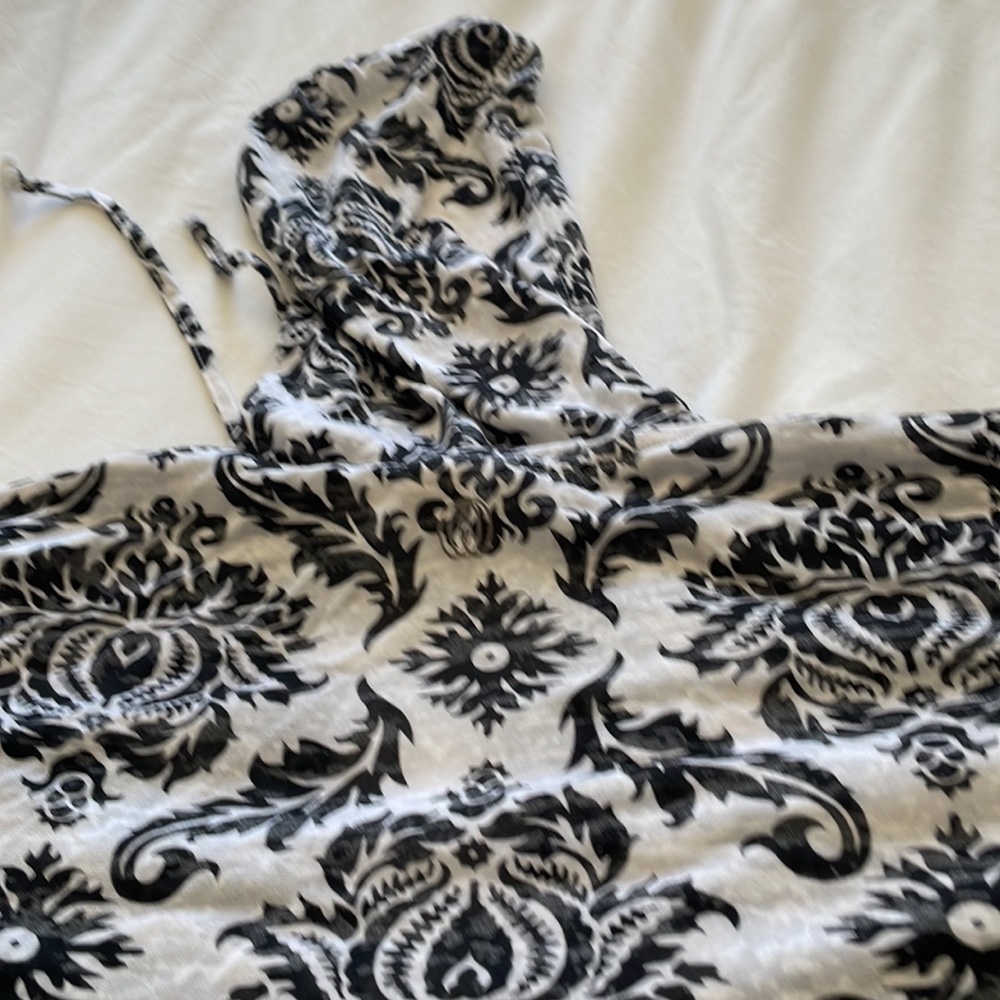 Beach Cover-Up - Picture 4 of 6